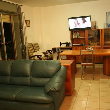 Bed & Breakfast Golden Valley 2*