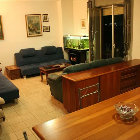 Bed & Breakfast Golden Valley 2*